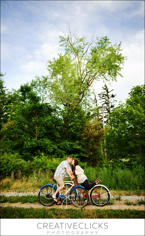 vintage-bike-engagement-session-niagara Niagara Photographer